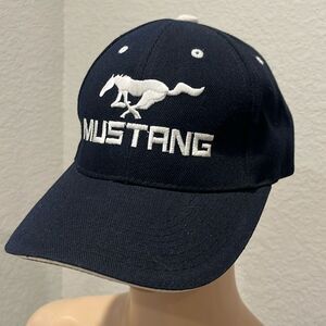 Mustang adjustable cap